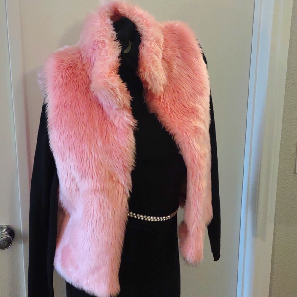 Valerie Stevens Pink Faux Fur Vest